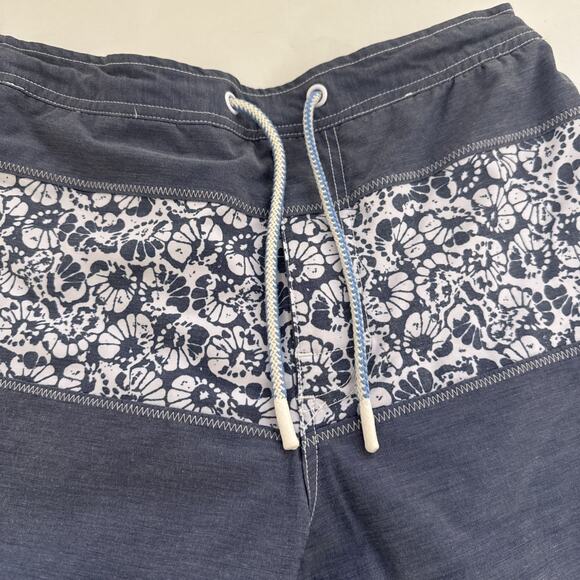 Johnnie-O Men's Swim Trunks Half Elastic Drawstring Surf Board Shorts Medium89 - Picture 2 of 10